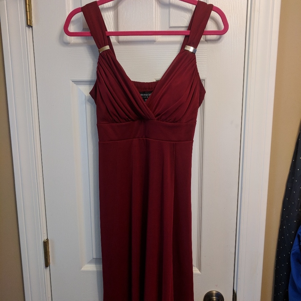 NWOT-EN FOCUS STUDIO FORMAL RED DRESS